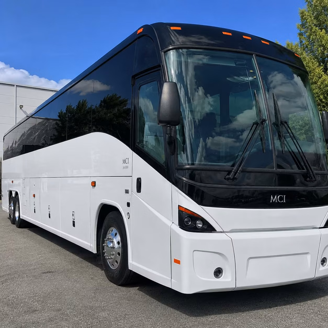why a private bus is the smartest way to handle group airport travel from fall river